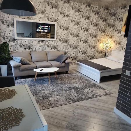 Просторі Lux Апартаменти На Центральному Проспекті, Великий Smart Tv,Преміум-Підписки Youtube Та Онлайн-Кінотеатрів , Кавомашина, Відкритий Балкон, Звітні Документи Кривой Рог Екстериор снимка
